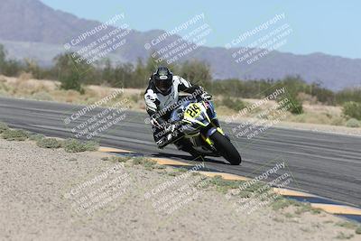 media/Oct-05-2025-CVMA (Sun) [[beeef4f201]]/Race 3-Amateur Supersport Middleweight/